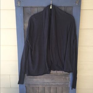 Saks Fifth Avenue black shawl M.